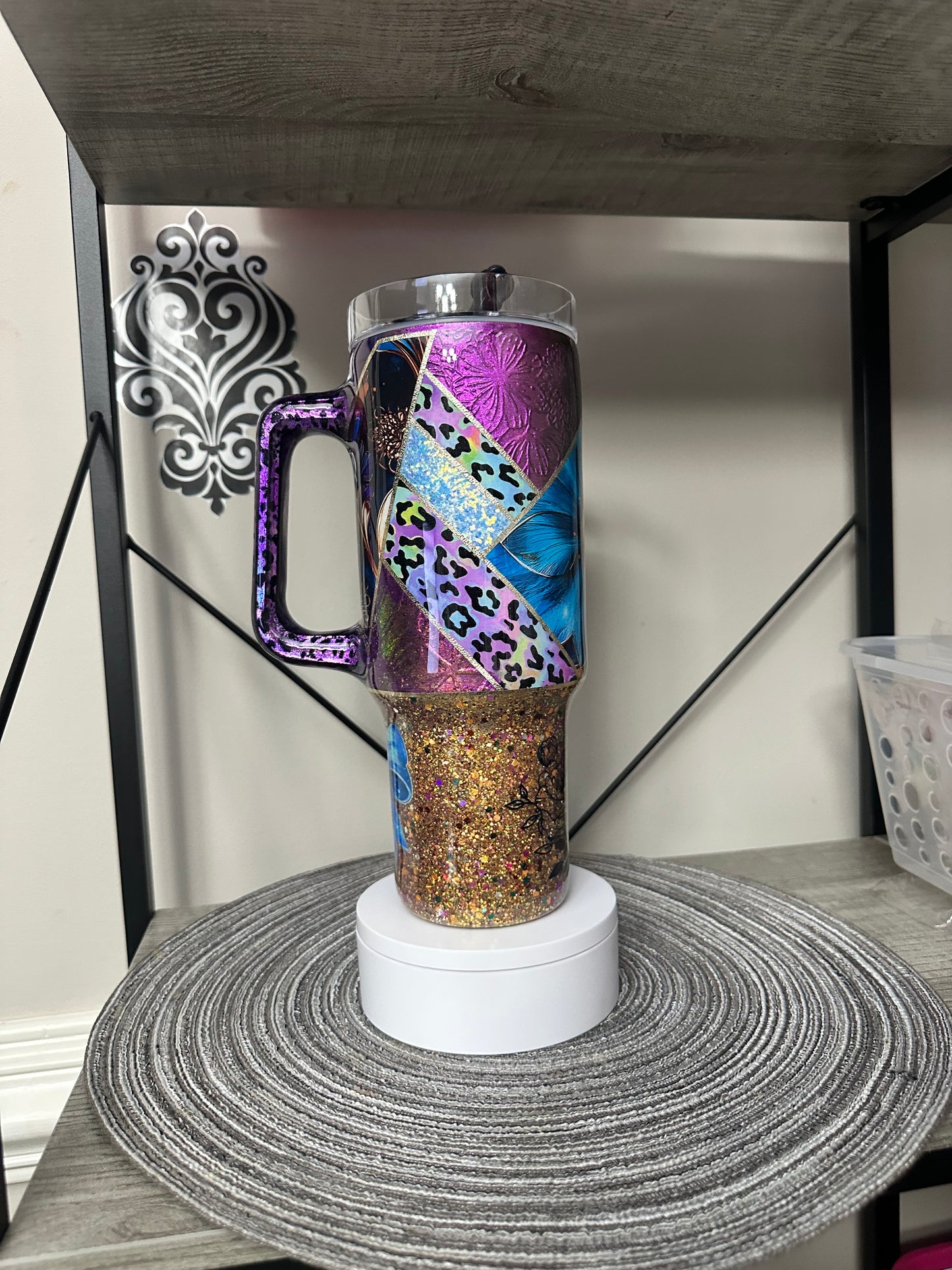 Juicy’s mixed media Tumbler 40 oz handle (Copy)