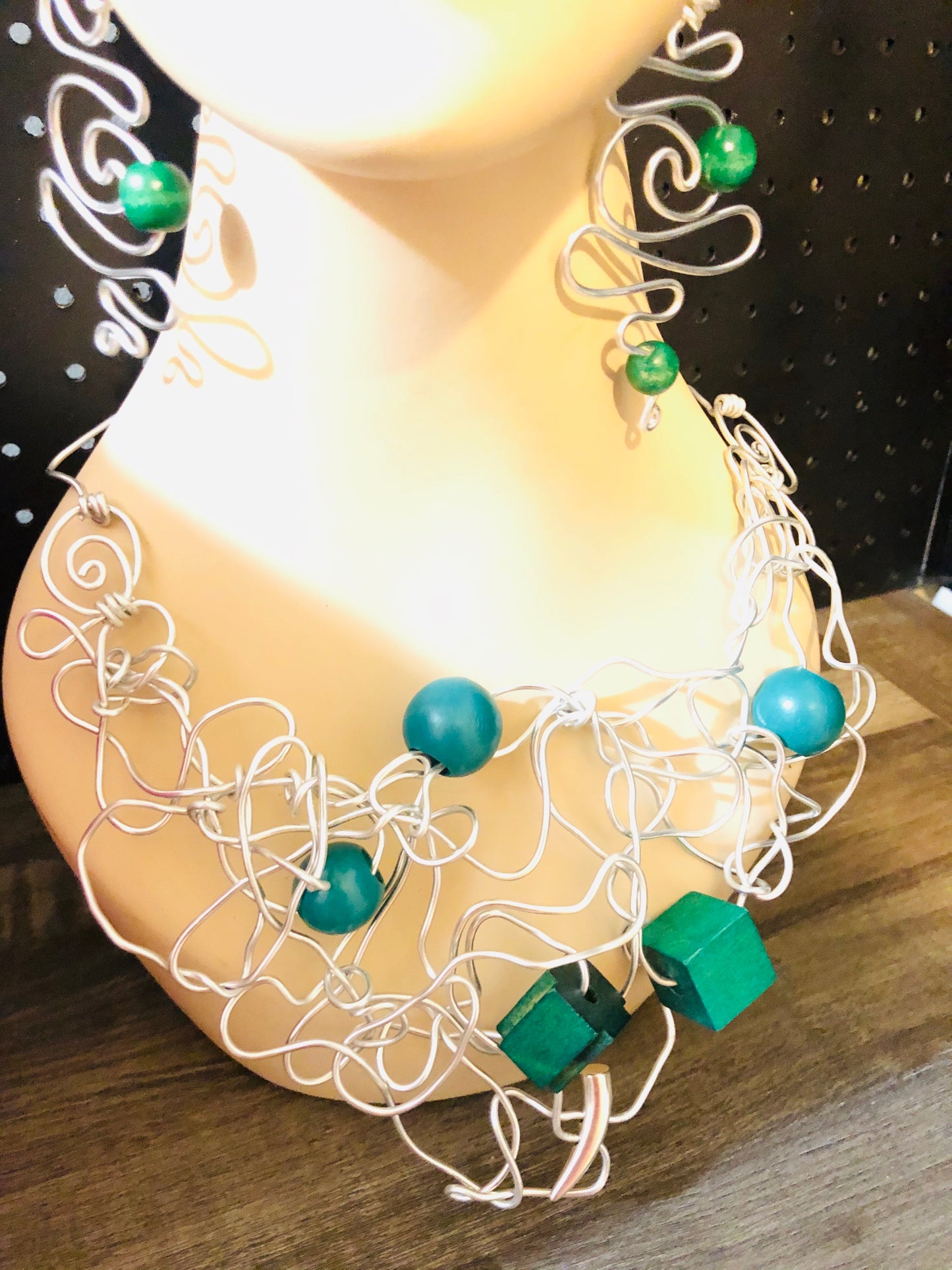 DTBD Green Beaded & Silver Wire Abstract Necklace and Earrings Set