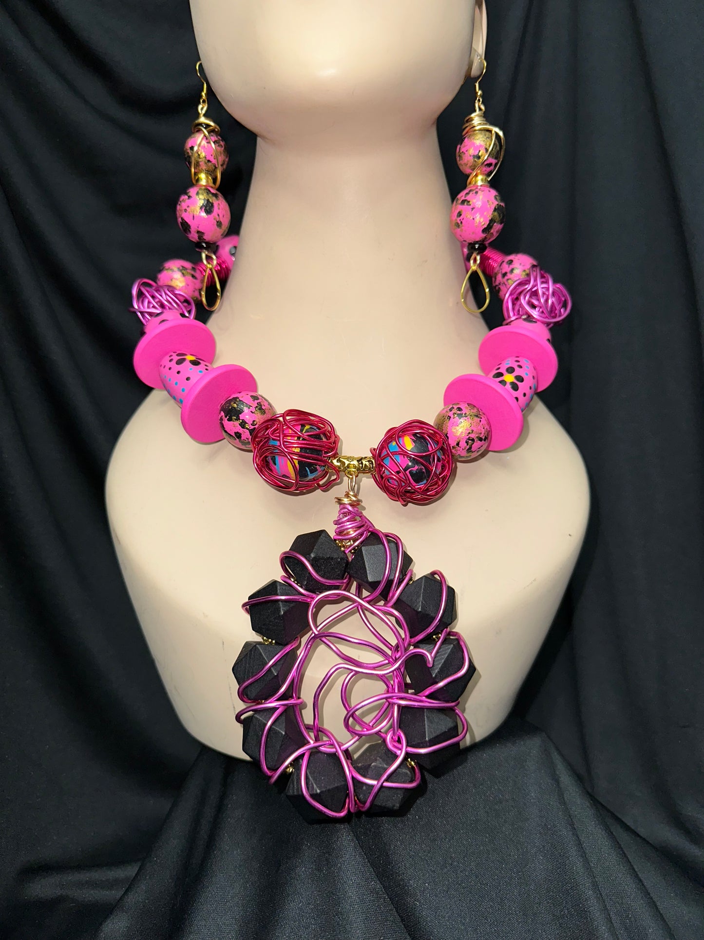 Dutchess Chunky Necklace and Earrings set - Pink, Gold, Black