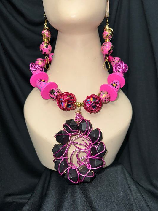 Dutchess Chunky Necklace and Earrings set - Pink, Gold, Black