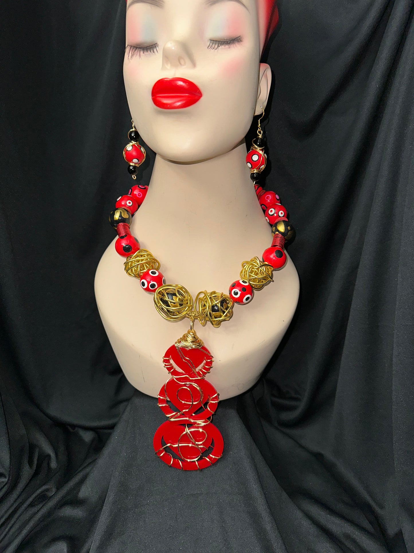 Royal Red Heart Necklace Set
