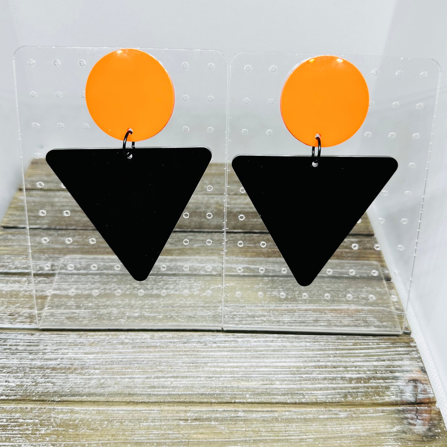 New Triangular Vibe Stud Earrings