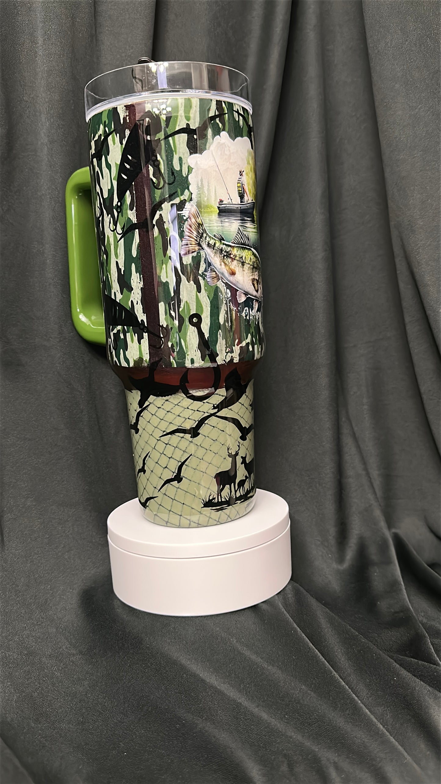 Chris R July win Tumbler 40 oz handle