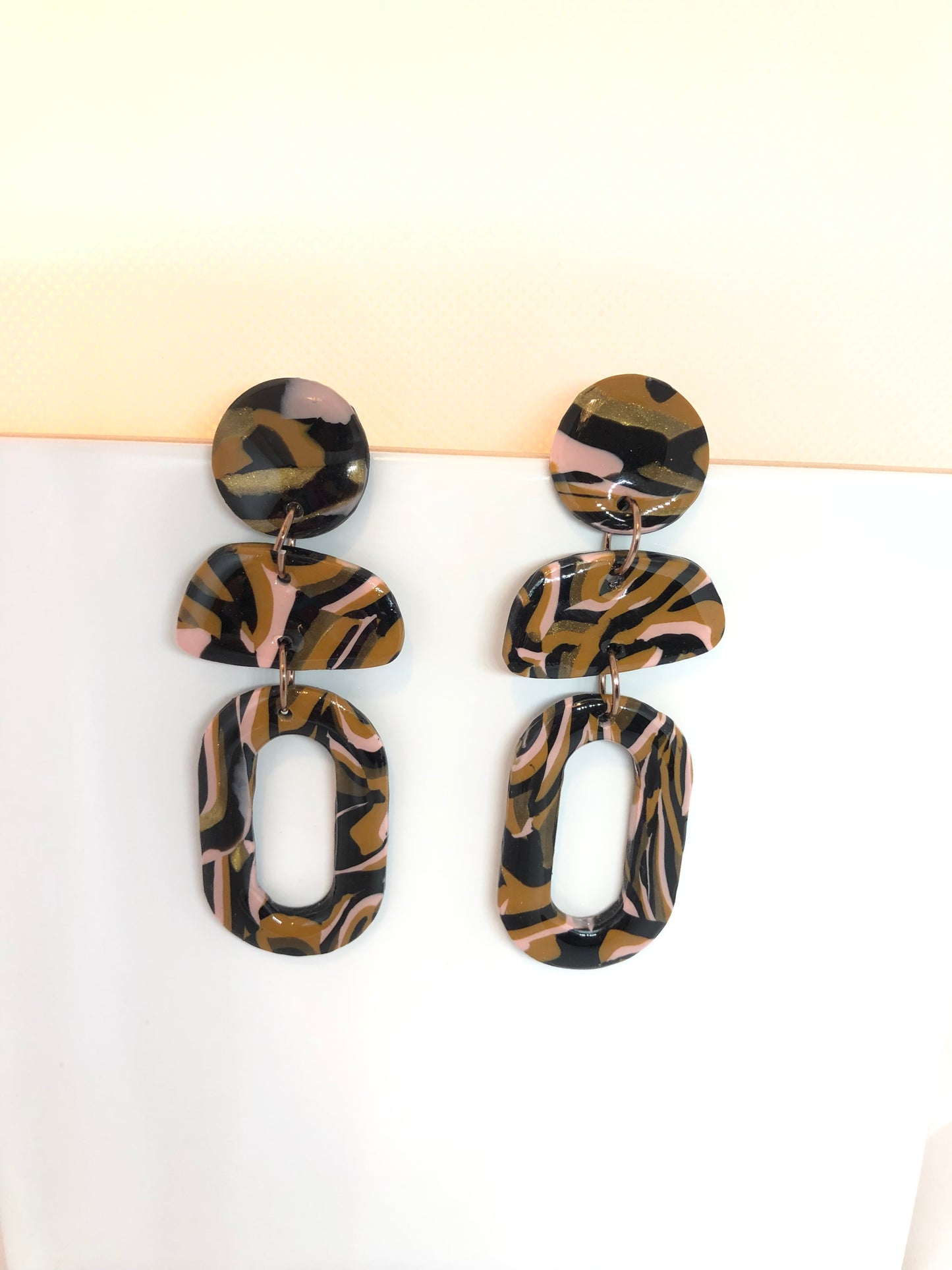 Queen Status #6 Salmon, Black and Gold Retro Stud Earrings-lightweight