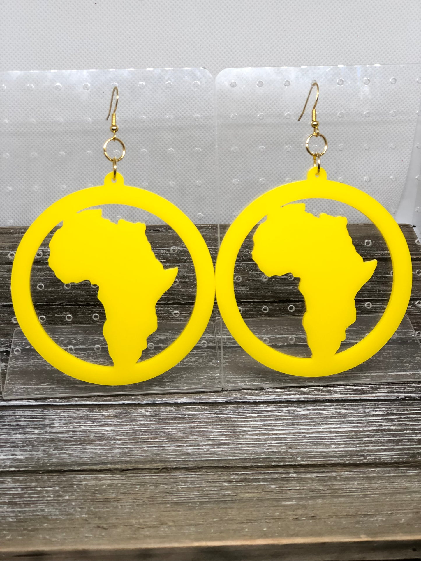 Africa Circle Dangling Earrings