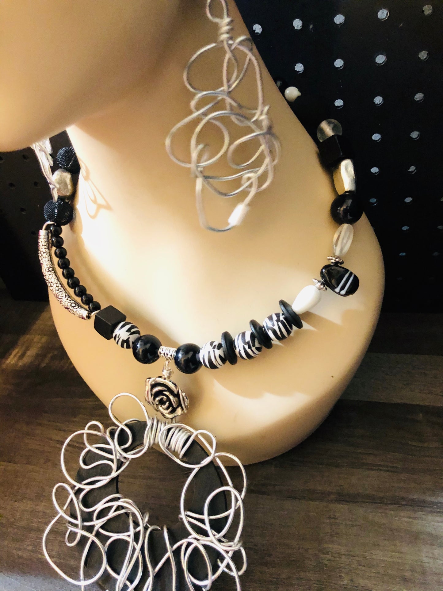 DTBD Black & White Zebra Print beaded Necklace & Earrings Set